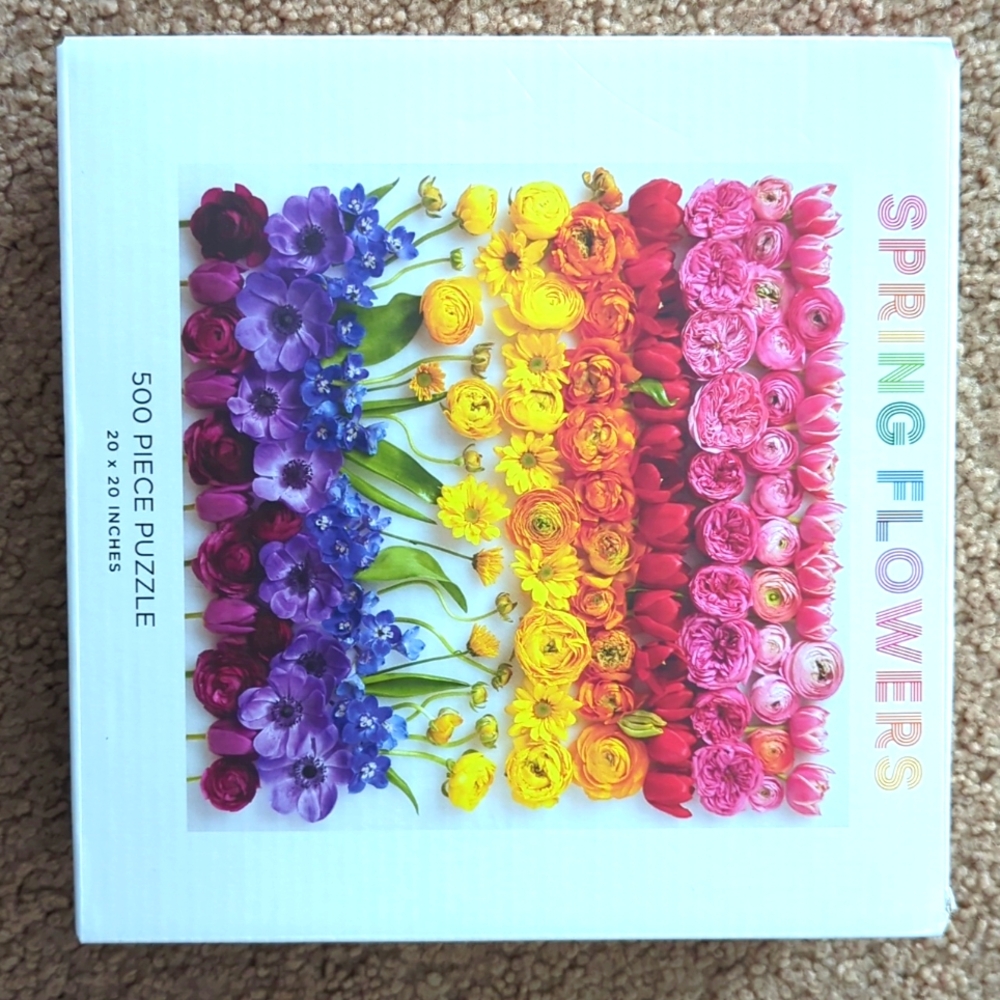 500 piece Galison “Spring Flowers”. Vibrant colors, pretty design. Complete 💯
